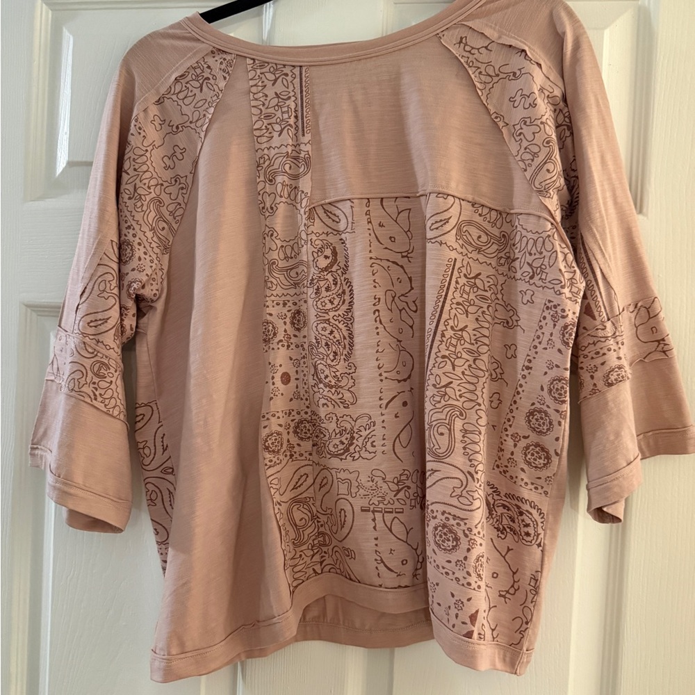 Easel Elegant Blush Patterned Blouse